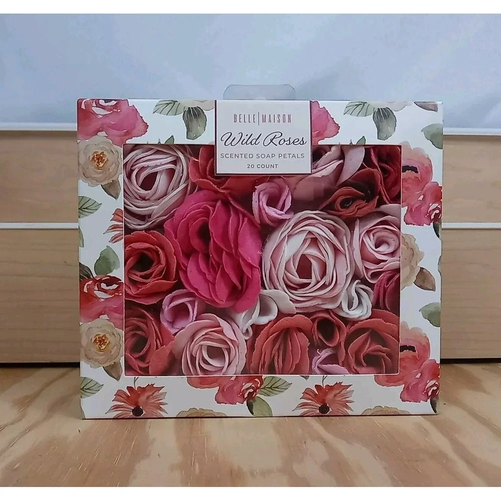 NIB Belle Maison Wild Roses Scented‎ Soap Petals Pretty Pink Rose Soap